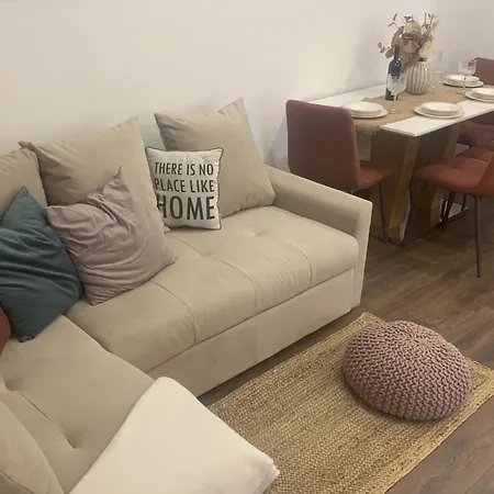 Julia Apartment